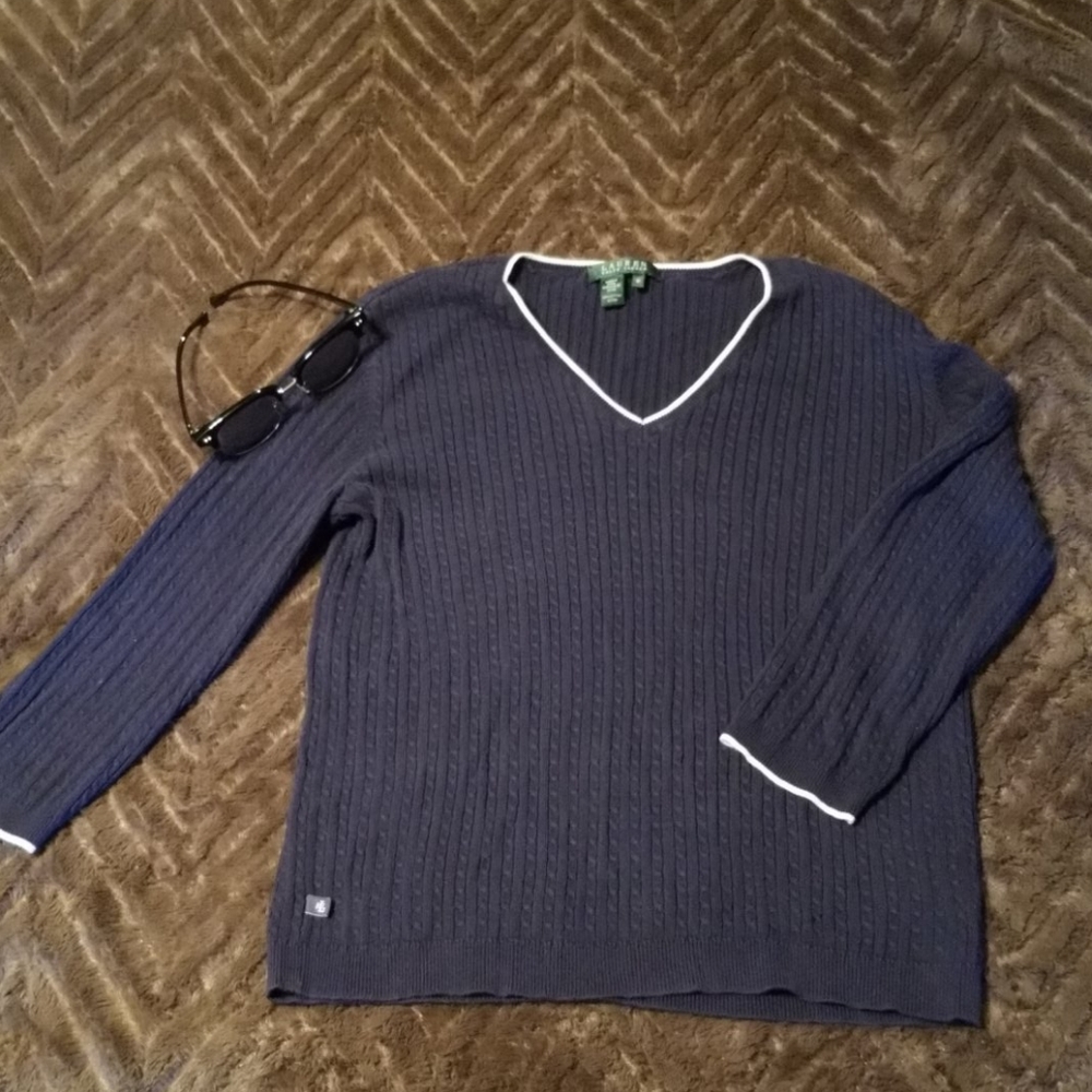 Gorgeous dark blue sweater, lined with white